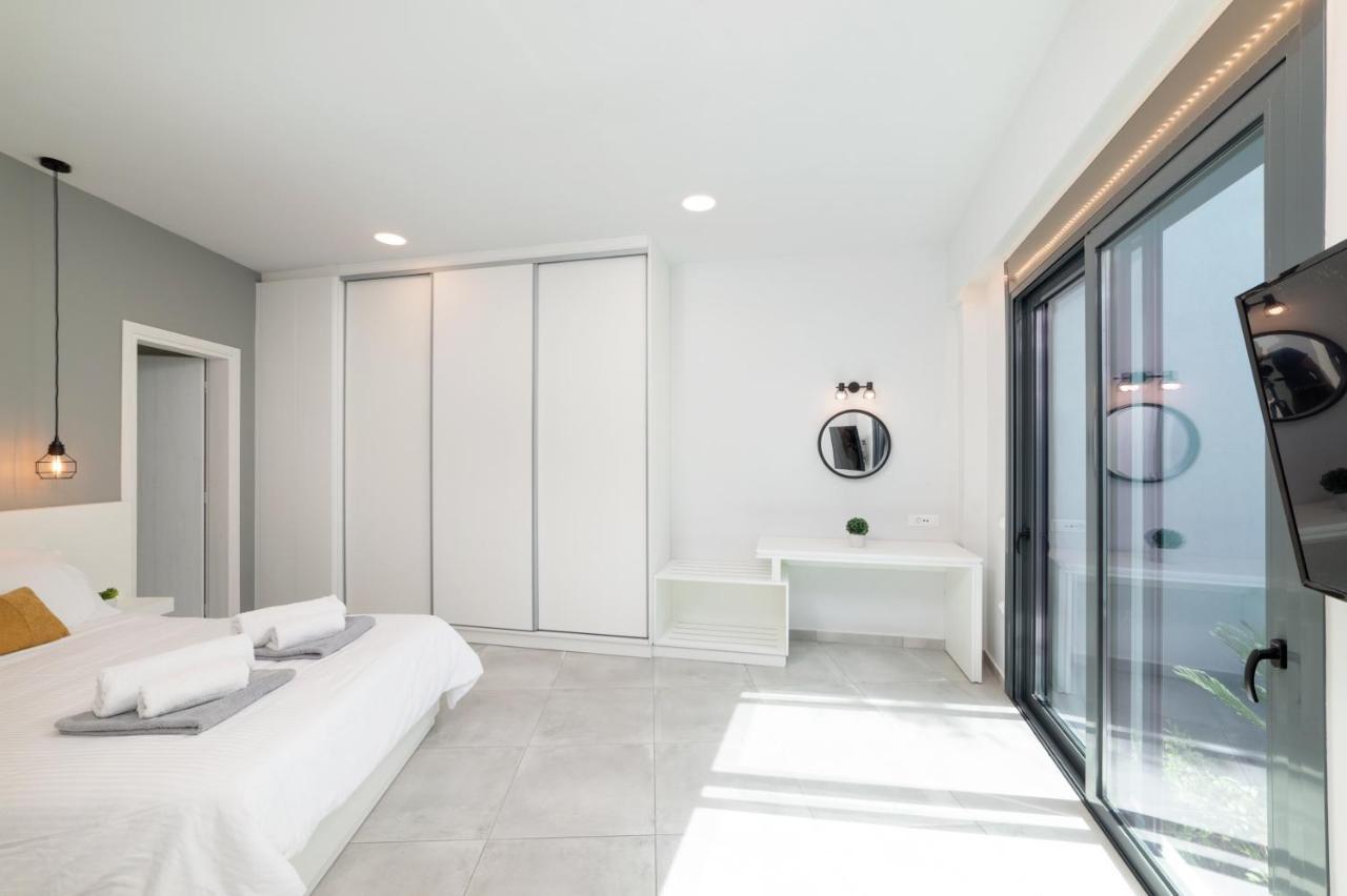 Villa Zaneti By Posarellivillas Agia Marina  ภายนอก รูปภาพ