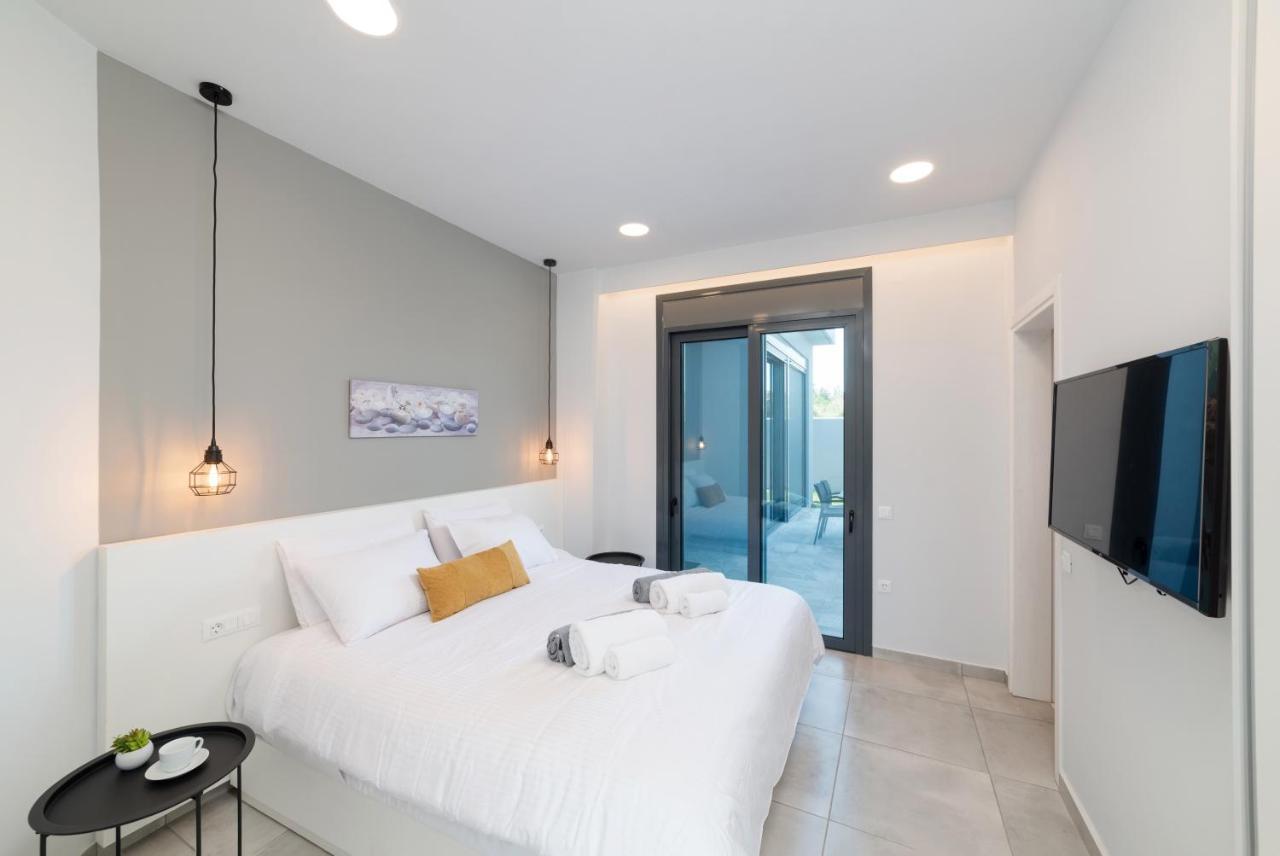 Villa Zaneti By Posarellivillas Agia Marina  ภายนอก รูปภาพ