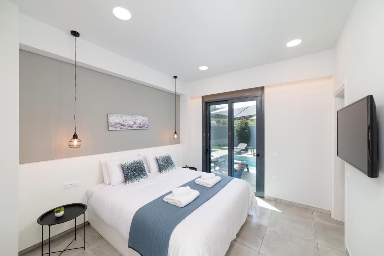 Villa Zaneti By Posarellivillas Agia Marina  ภายนอก รูปภาพ