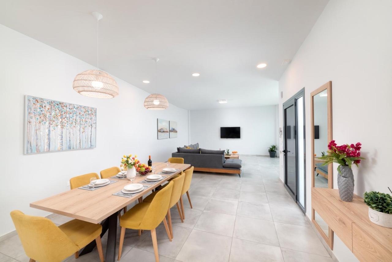 Villa Zaneti By Posarellivillas Agia Marina  ภายนอก รูปภาพ